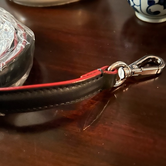 BN MZ WALLACE LEATHER BAG -AUTHENTIC! Adjustable STRAP- - Picture 3 of 9